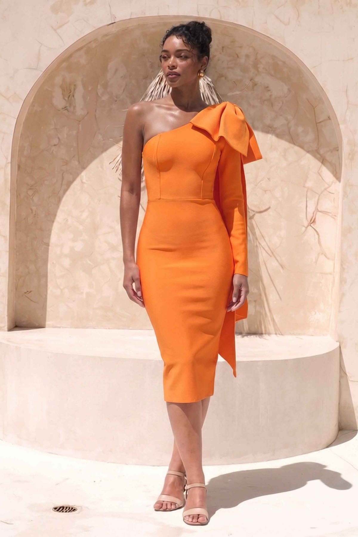 Orange Bodycon Pioneering Bandage Dress + Apricot One Sleeve Lela Midi Womens