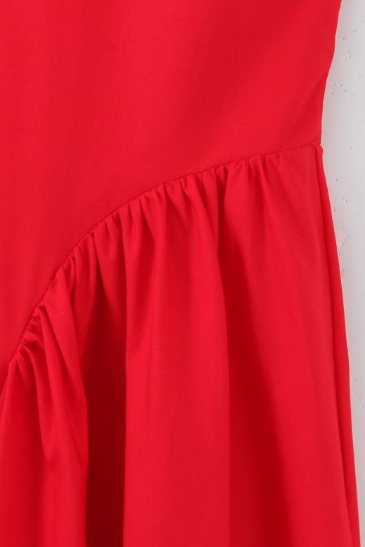 Woman wearing a figure flattering  Austen Bodycon Midi Dress - Chilli Red BODYCON COLLECTION