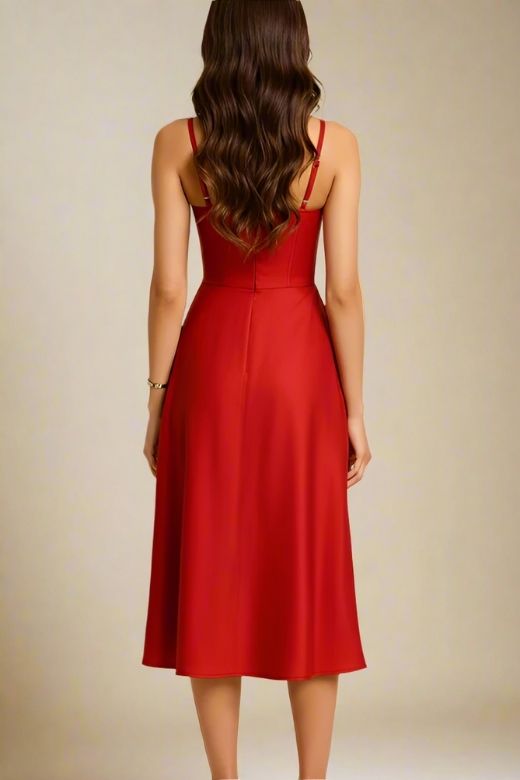 Woman wearing a figure flattering  Everly Midi Dress - Lipstick Red BODYCON COLLECTION