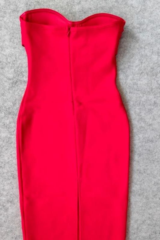 Woman wearing a figure flattering  Miles Bodycon Dress - Lipstick Red BODYCON COLLECTION