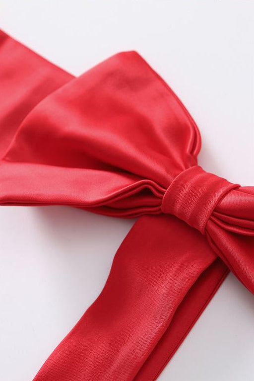 Woman wearing a figure flattering  Odette Bodycon Lace Maxi Dress - Classic Black BODYCON COLLECTION